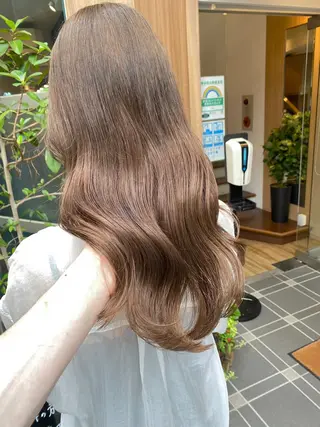 ロング レイヤーカット /透明感/千葉怜寿のヘアスタイル