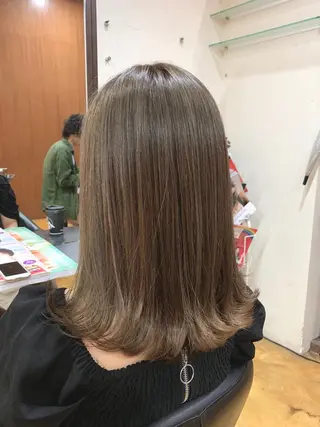 ミディアム カラー 韓国レイヤーカット★ 小林大樹のヘアスタイル