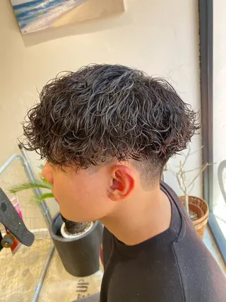 パーマ メンズ 🌴パーマオタク🌴 長谷川　諒佑🌈のヘアスタイル