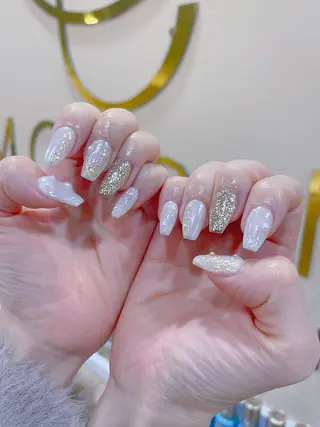 ネイル MQueen ネイルサロンマルのネイルデザイン