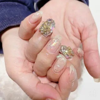 ネイル The Best Beauty受付担当のヘアスタイル