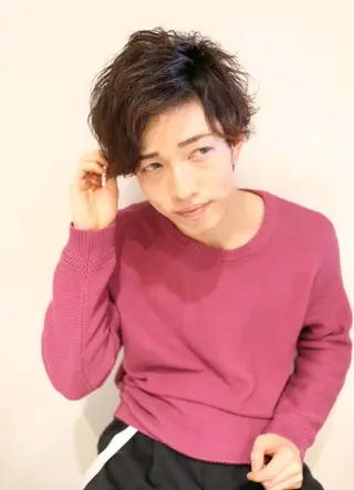 メンズ カラー パーマ ブリーチ/ヘアケア/ 艶髪/イギチハルのヘアスタイル