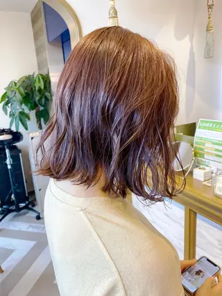 ショート レイヤーカット /透明感カラー西田のヘアスタイル