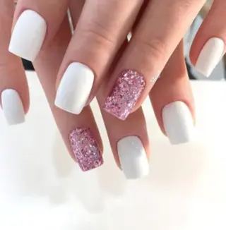 ネイル ゲン レイカのネイルデザイン