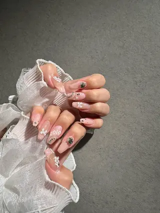 ネイル I-nailロング /ワンホン/キラキラのネイルデザイン