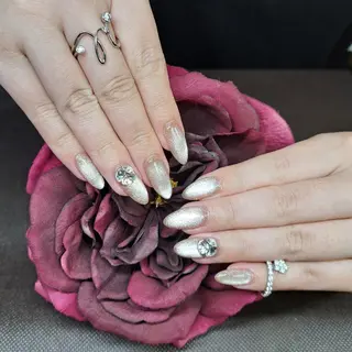 ネイル HAYASHI  Nのネイルデザイン