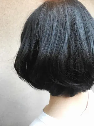 ショート カラー vato マンツーマンサロンのヘアスタイル
