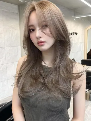 ロング 松井 美祐宇のヘアスタイル