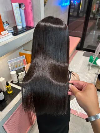 ロング レイヤー/艶髪 縮毛矯正🌱  赤石のヘアスタイル