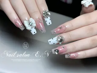 ネイル E.N🦋 長さ出し/持ち込みのネイルデザイン