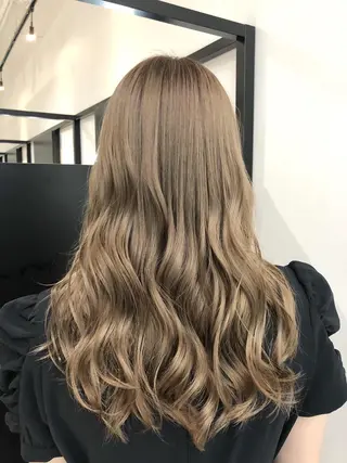 ロング カラー biscohair 髪にドラマを。のヘアスタイル