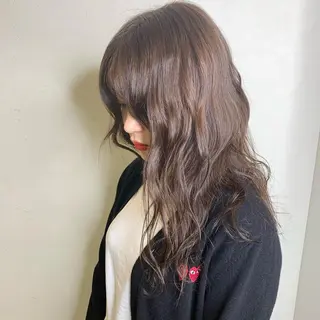 セミロング カラー オリーブカラー 特化　　kaiのヘアスタイル