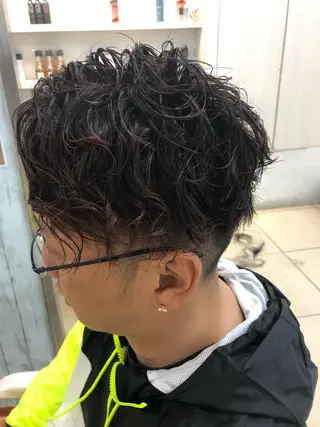 ショート カラー パーマ メンズ 髪質改善× ハイライト溝江のヘアスタイル