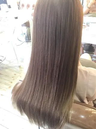 ロング カラー HAUS 片山みほのヘアスタイル