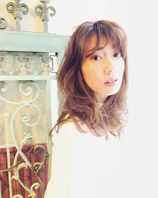 セミロング カラー パーマ ヘアアレンジ 表参道Lise おおいしおりのヘアスタイル
