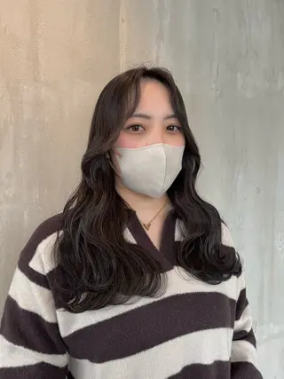 ロング カラー 透明感カラー 天羅のヘアスタイル