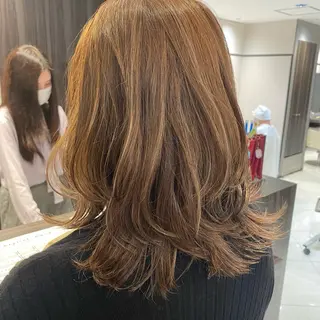 セミロング カラー かりん 🤍のヘアスタイル