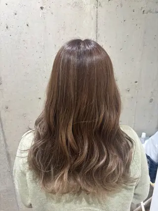 カラー Rim所属・塚本 結稀のヘアスタイル