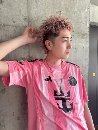 ショート カラー 🧡カラー特化💜 鈴木凱人🤍のヘアスタイル