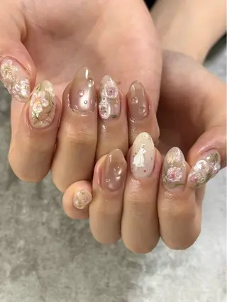 ネイル FIORITURA Maikoのネイルデザイン
