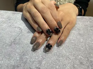 ネイル mieux MOEKAのネイルデザイン