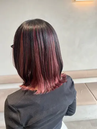 ミディアム 中屋 日和のヘアスタイル