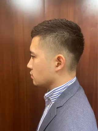 ショート メンズ カット指名No1漆原 聡のヘアスタイル