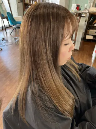 ロング direction所属・派手髪デザインカラー ヒロカのヘアスタイル