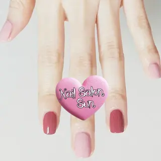 ネイル Sun Nail サン ネイルサロンのネイルデザイン