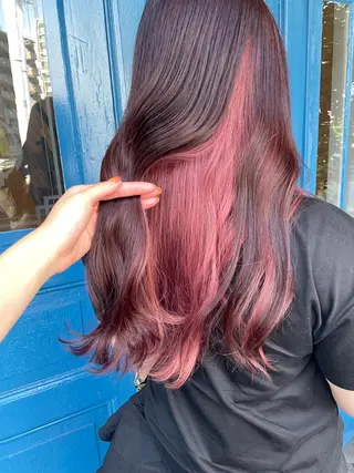 カラー 栗林 茉那のヘアスタイル