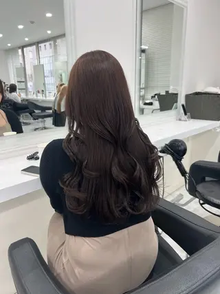 ロング カラー オリーブカラー🫒 レイヤーカット✂︎のヘアスタイル