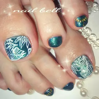 ネイル 占いができるネイルサロン「ネイルベル」所属・さいとう りなのネイルデザイン