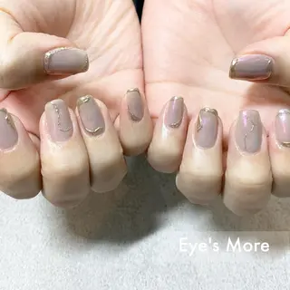 ネイル Eye's More Ochiaiのネイルデザイン