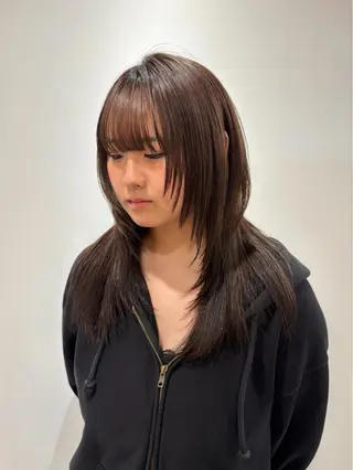 セミロング カラー ハイトーン/ウルフ/ レイヤー/Asukaのヘアスタイル