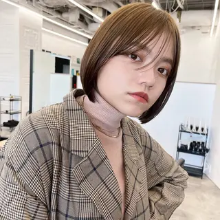 ショート カラー SYUK高円寺所属・ベージュ/暖色カラー /ボブ/ミカのヘアスタイル