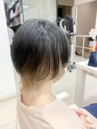 ミディアム カラー ✂︎レディース のメンズカット屋さんのヘアスタイル
