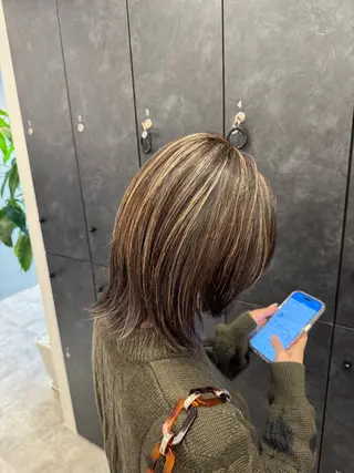 ミディアム 藤原 凜香のヘアスタイル