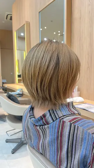 ショート オオエ ジュンのヘアスタイル