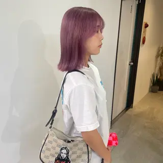 ミディアム カラー nonoka オリーブ/グレージュのヘアスタイル