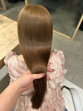 ロング yuina／🫧 艶感ダブルカラー🫧のヘアスタイル