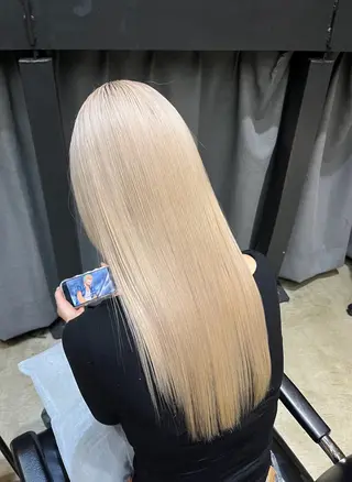 ロング ☘️かわいいハイトー ン☘️nonokaのヘアスタイル