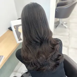 ロング カラー ブリーチなし/レイヤ ー特化🌈Tommyのヘアスタイル