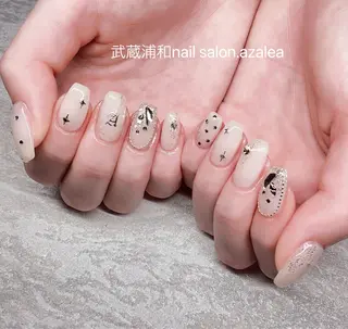 ネイル R inのネイルデザイン