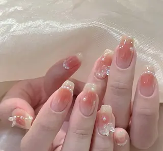 ネイル RAFFINE haru🦋🩵のネイルデザイン