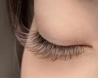 マツエク・マツパ the  moons.所属・伊藤たから☾ the moons.のマツエク・マツパデザイン