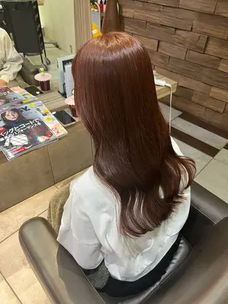 ロング カラー 川越 輝梨奈のヘアスタイル