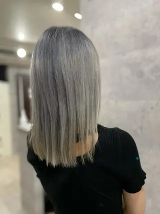 セミロング カラー 🌈 🦄大田和幸🦄🌈のヘアスタイル