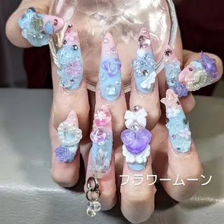 ネイル フラワー ムーンのネイルデザイン