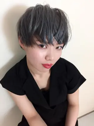 ショート カラー sato yoのヘアスタイル