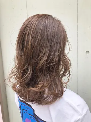 セミロング カラー 浦山 和之のヘアスタイル